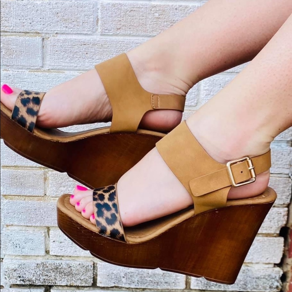 🆕LOVE ME LEOPARD WEDGES🆕
